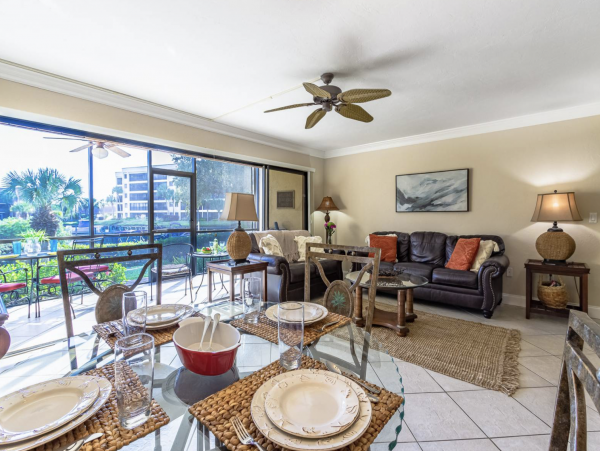 Siesta Key Gem with 2 Bedrooms and Water Views